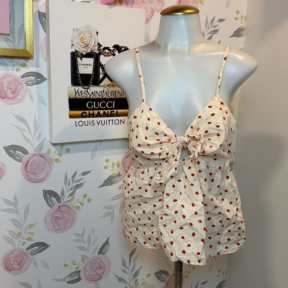 Madewell Tops - Madewell Strawberry Top